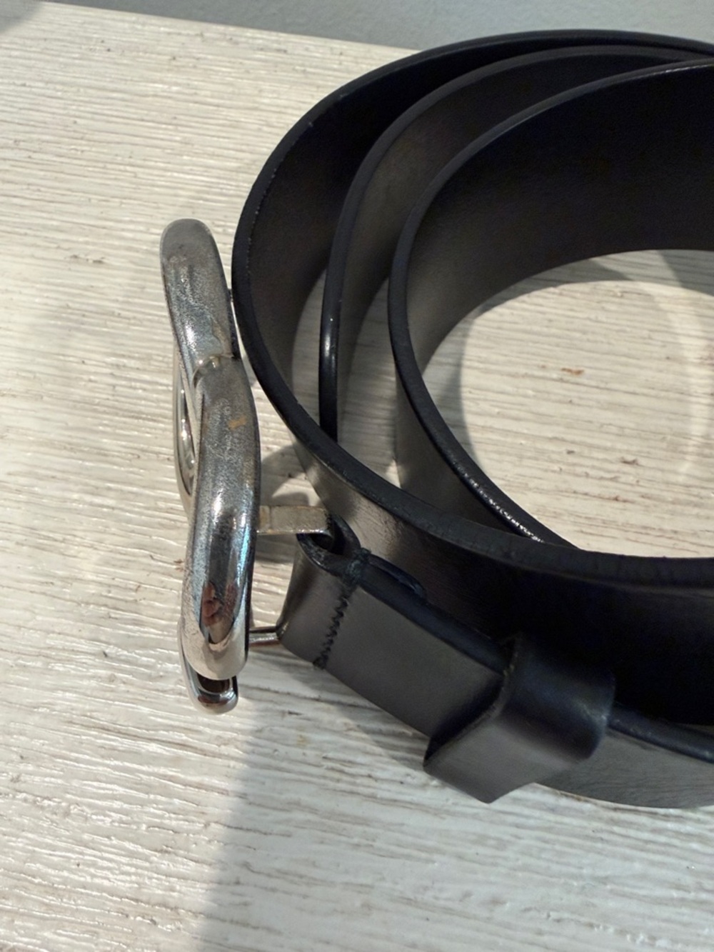 Gucci Black Leather Belt with Silver Double G Buckle - Picture 4 of 8